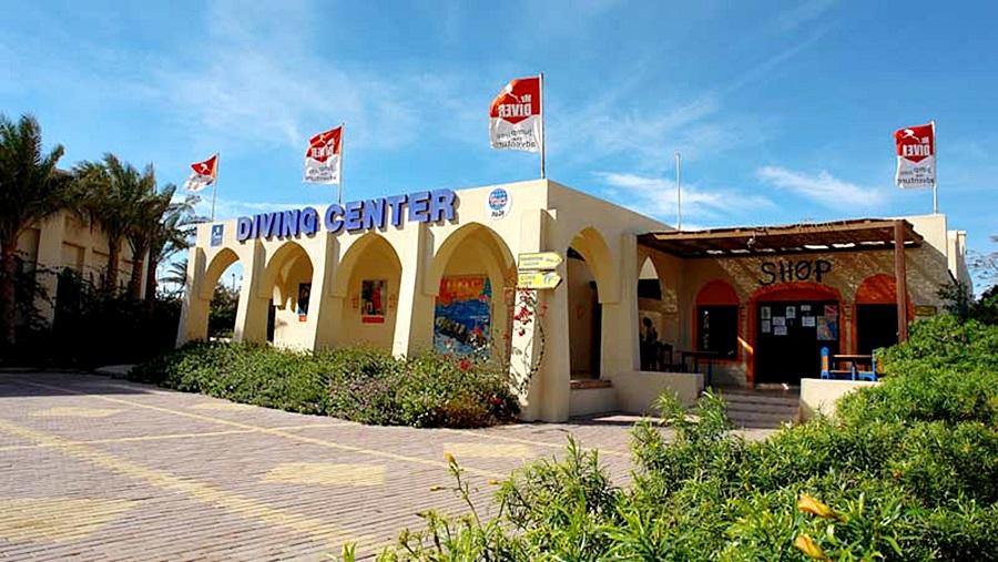 Jaz Belvedere Resort Sarm es-Sejk Kültér fotó Diving center in Marsa Alam, Egypt