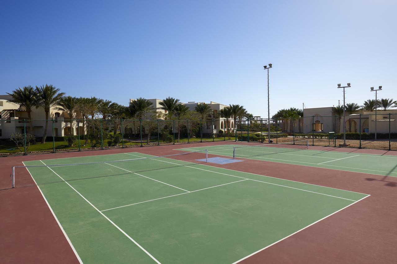 Jaz Belvedere Resort Sarm es-Sejk Kültér fotó Tennis courts at the resort